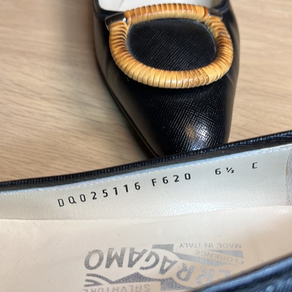 Ferragamo Black Leather Flats 6 1/2 C - Picture 6 of 7